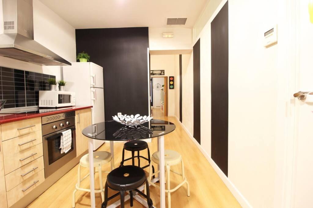 Centrico Apartamento Estilo Pop-Art By Batuecas Madrid Exteriör bild